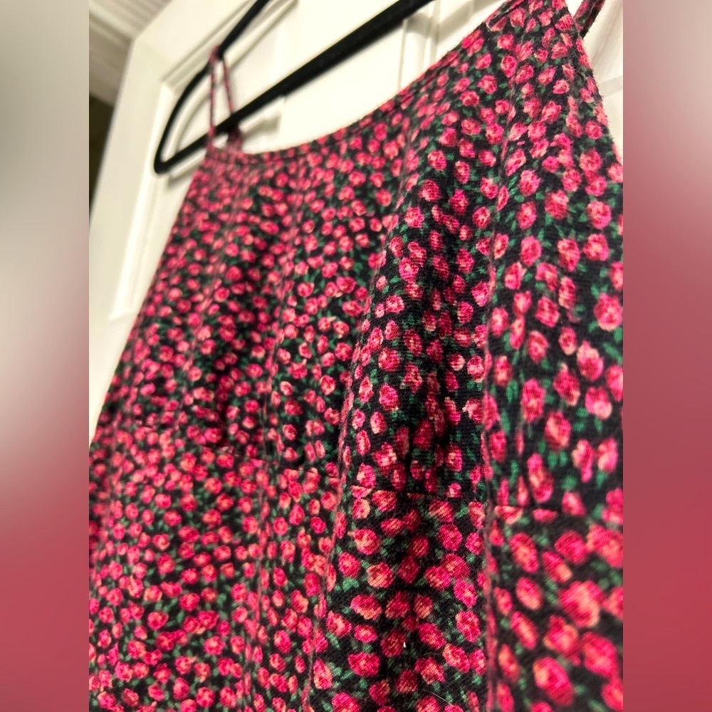 90s inspired mini dress VIDEO pics don’t do it justice! Perfect piece for spring
